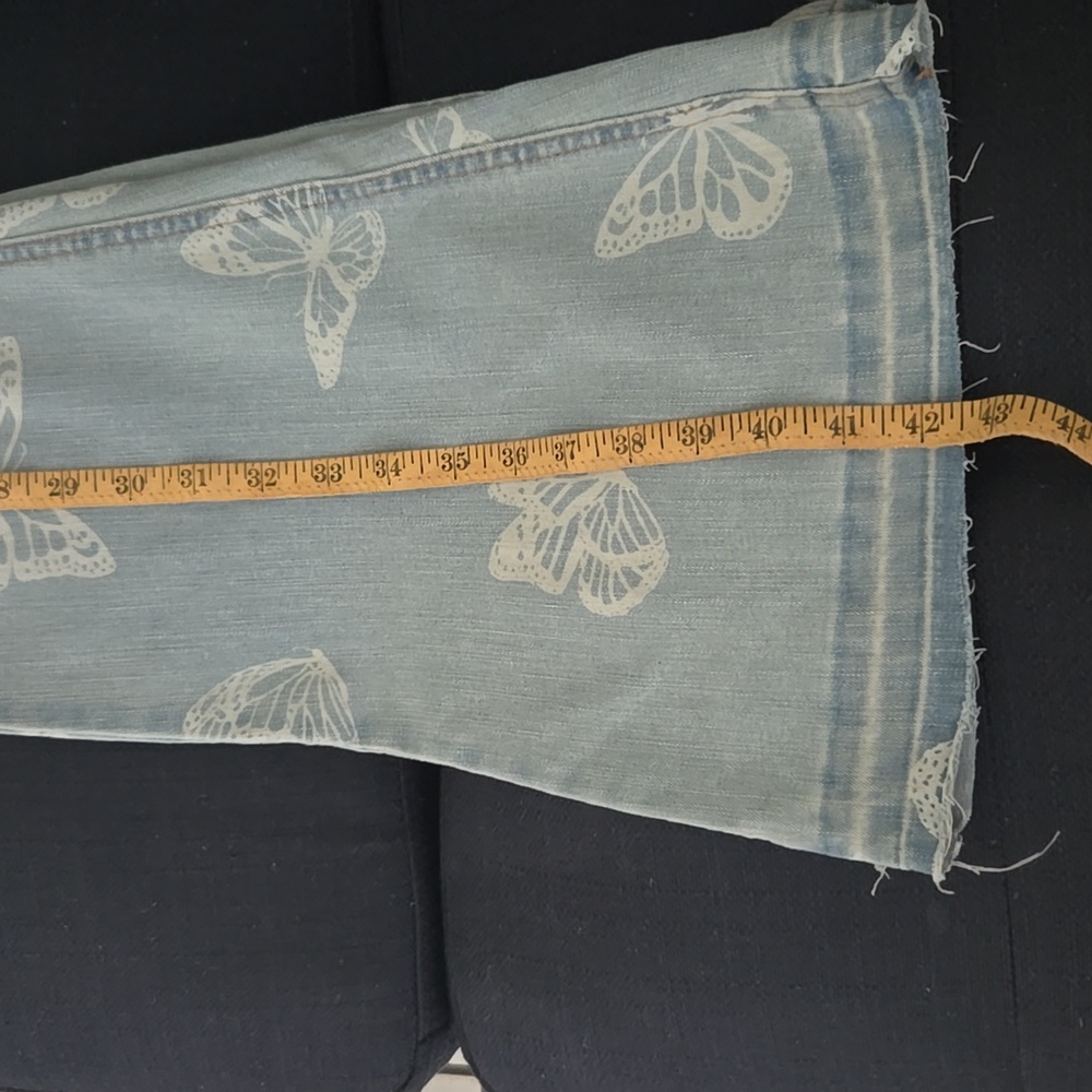 NWOT Junior No Boundaries Light Blue Denim Bell Bottom Jeans Size M (7-9) - Picture 16 of 16